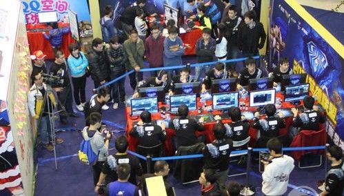 Liquid和 Heroic 晋级IEM Cologne 2025第二阶段