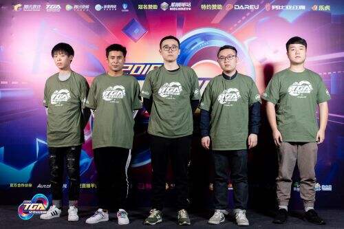 LoL Esports官方推特：这些年来，Faker和他的队友们