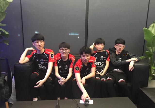 CSGO EPL S16：NaVi 1-2不敌NIP，以小组第三出线