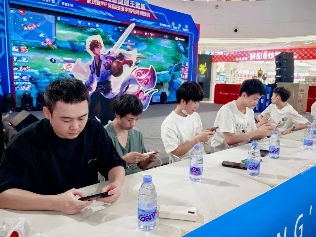 赛后采访Light：不能再被暴打了，需要呼吸一下，被暴打是无法呼吸的