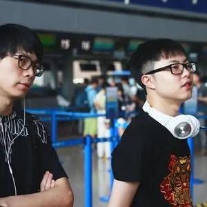 传闻： s1mple ， Perfecto(RUS) ，和 YEKINDAR 可能曾在同一支队伍中
