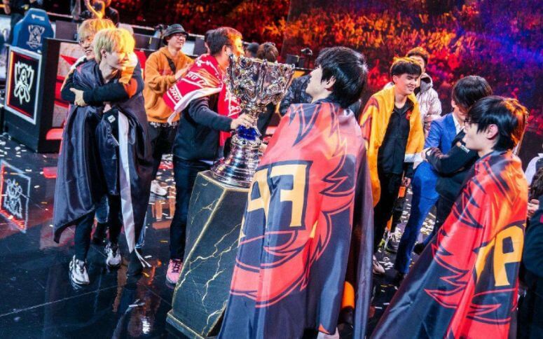 FlyQuest , G2 Esports , 和 Hanwha Life Esports 在 2025 年全球总决赛中获得第二场胜利