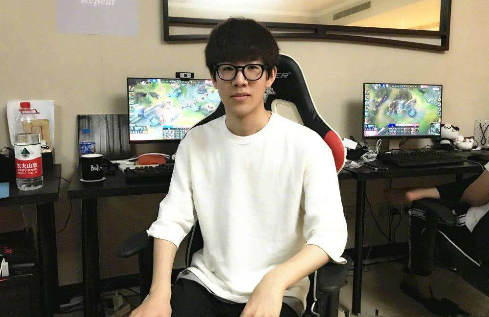 人透露与N